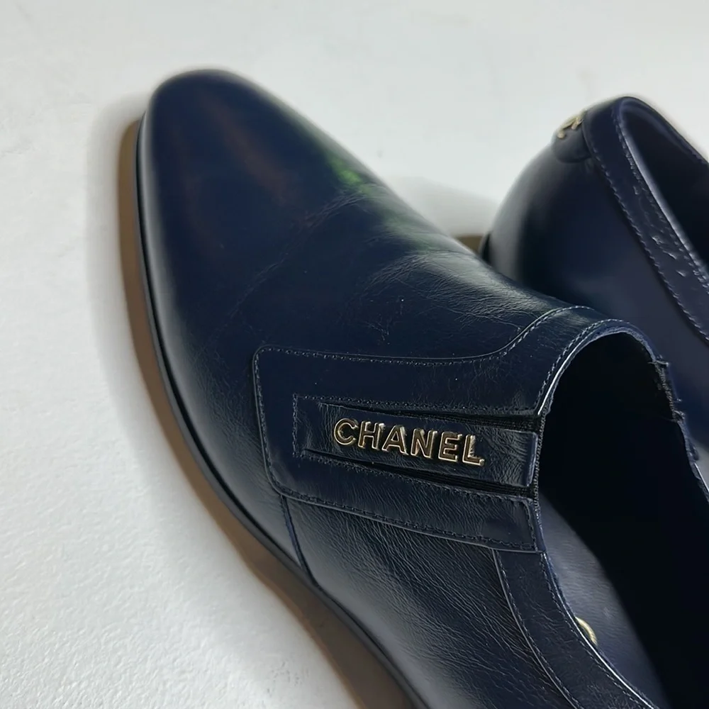 Chanel Leather Navy Oxfords 38 1/2